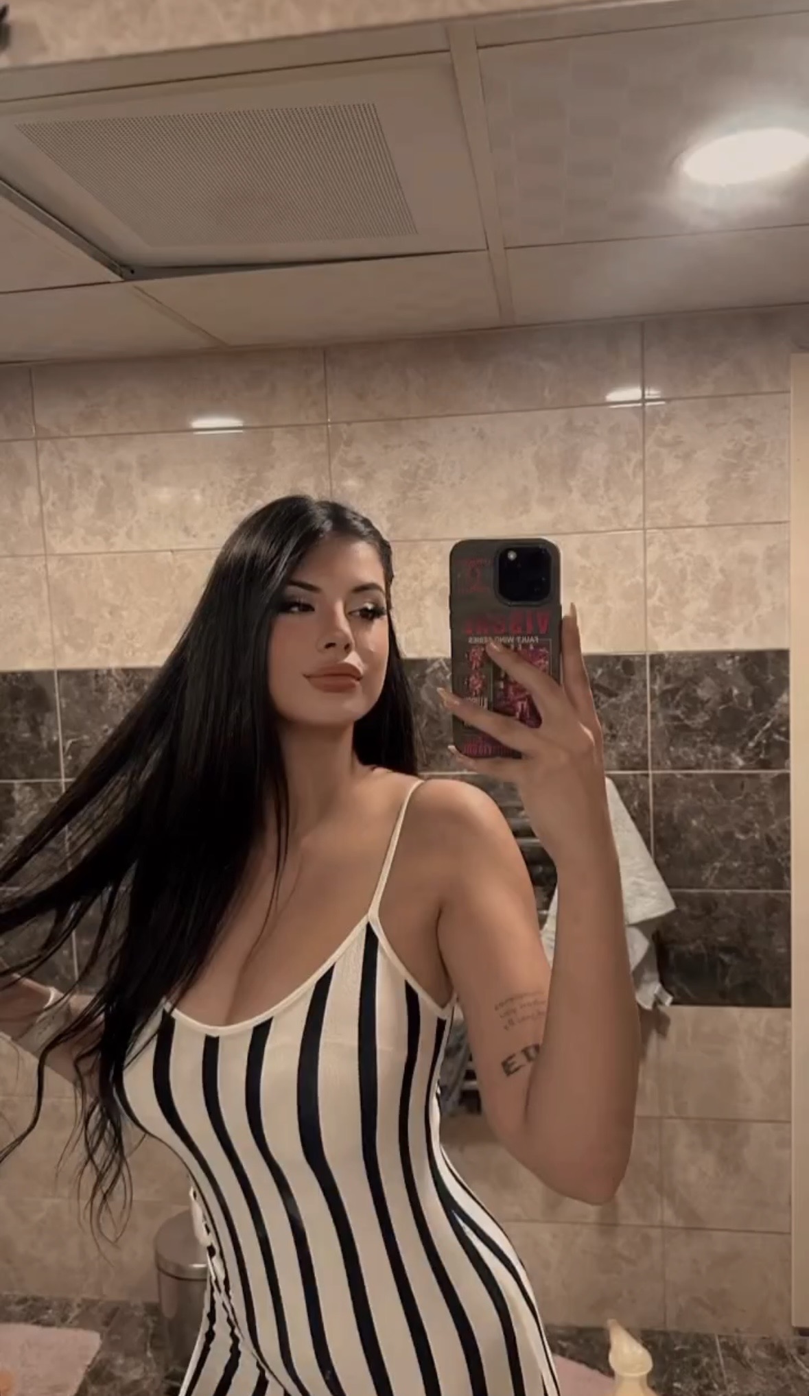Kadıibrahim Düşünceli Bayan Escort Günay