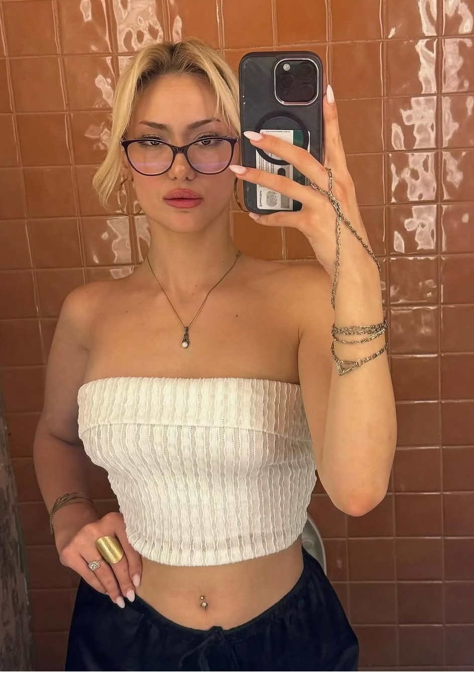 Düzyol Zeki Bir Sevgili Bayan Escort Serpil