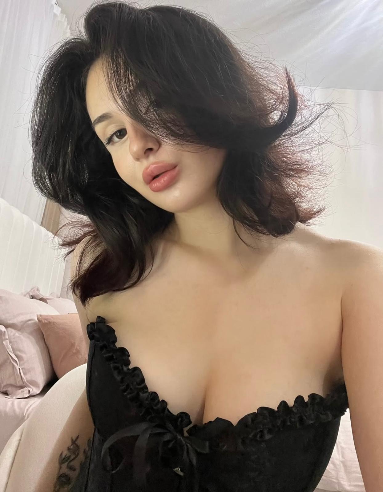 Taştepe Duygusal Kadın Escort Elif